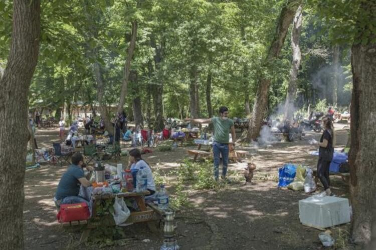 Yollar tıklım tıklım oldu! 10
