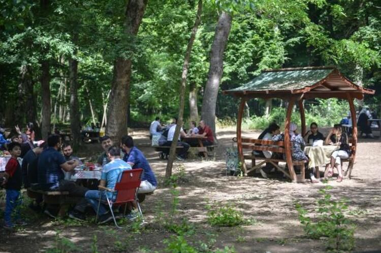 Yollar tıklım tıklım oldu! 15