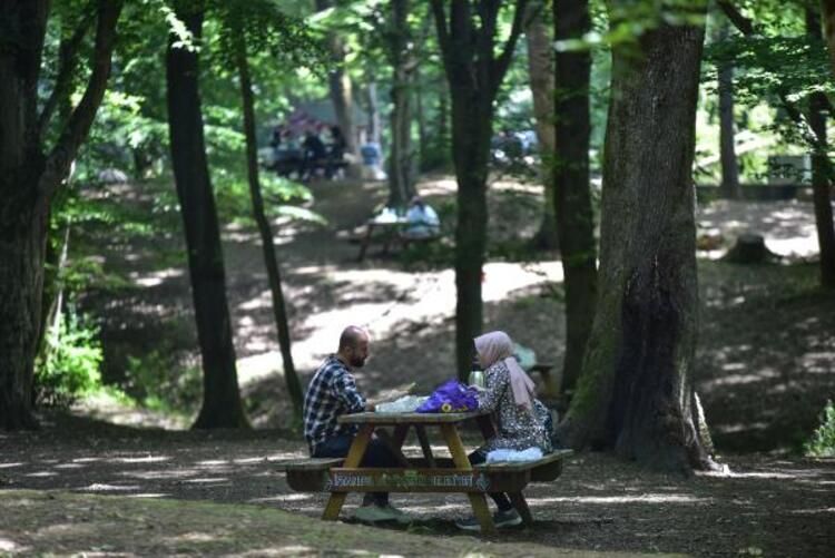 Yollar tıklım tıklım oldu! 25