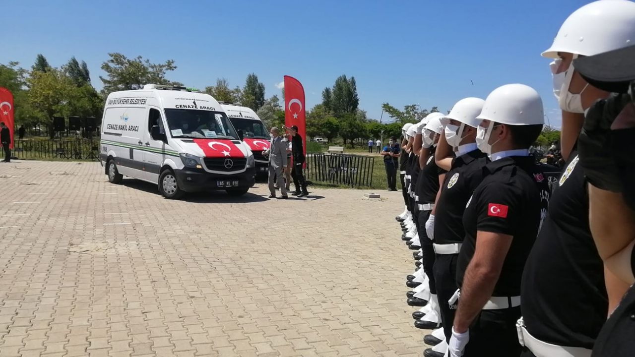Son dakika... Hain saldırıda şehit düşen işçiler için düzenlenen törende gözyaşları sel oldu 11