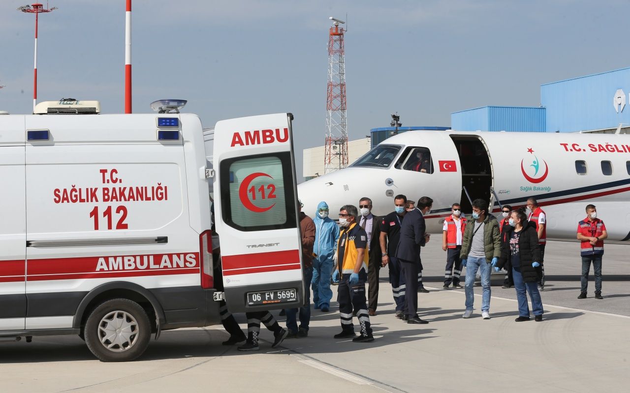 Siyam ikizleri ülkeye döndü! 31