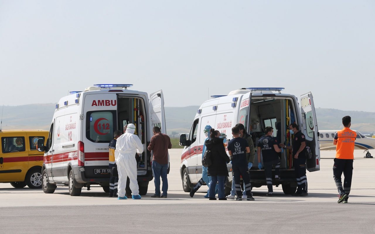 Siyam ikizleri ülkeye döndü! 27