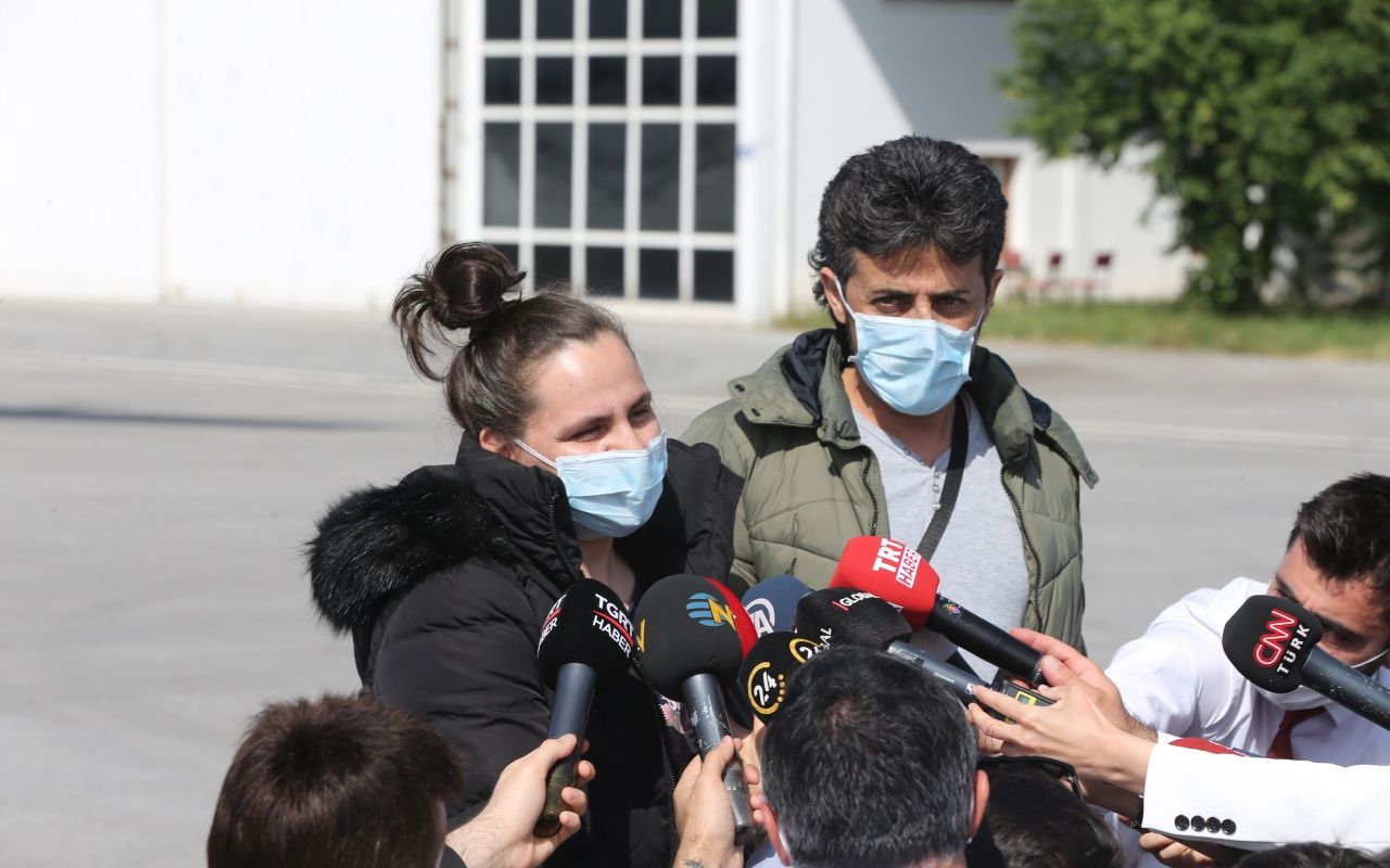 Siyam ikizleri ülkeye döndü! 41