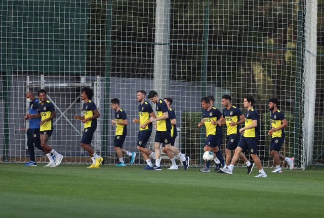 Demirkol'dan Fenerbahçe yorumu: Yıpranması istenmiyor olabilir 12