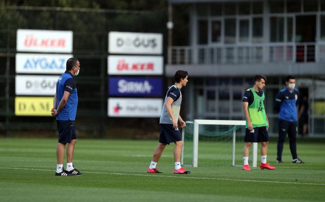 Demirkol'dan Fenerbahçe yorumu: Yıpranması istenmiyor olabilir 2