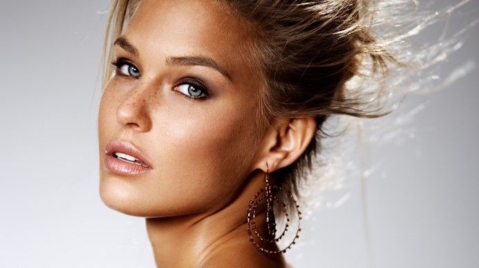 İsrailli model Bar Rafaeli'ye 2.8 milyon dolar vergi cezası 6