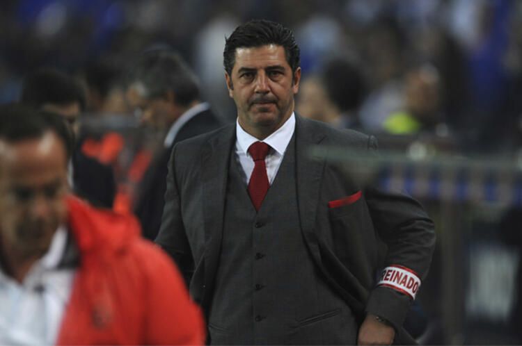 Fenerbahçe'den ters köşe! Ünlü hocaya dev teklif... 4