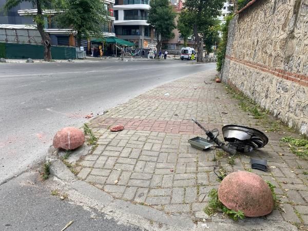 Caddebostan'daki kazada araç garaj boşluğuna düştü 14
