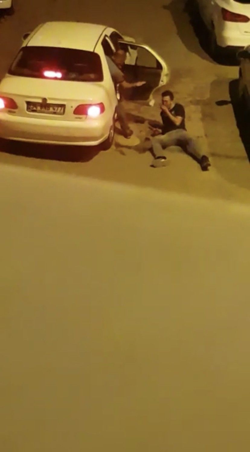 Kanlar içinde yere yığıldı 4