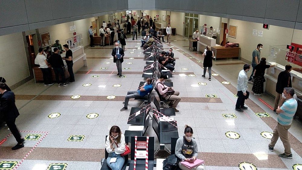 İstanbul Adalet Sarayı'nda yoğunluk başladı! Sosyal mesafe unutuldu 10