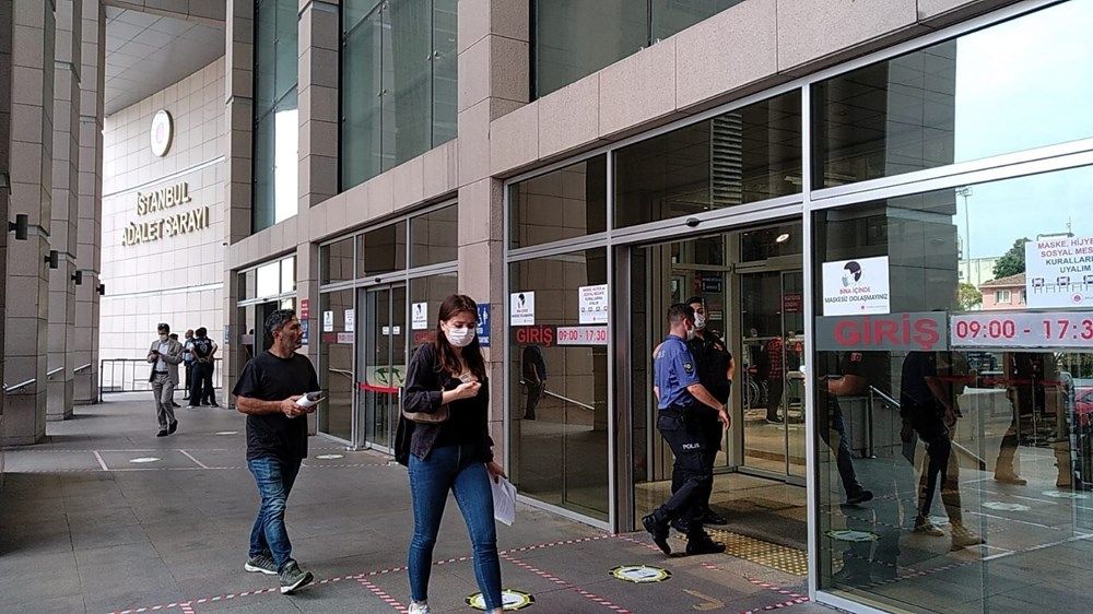 İstanbul Adalet Sarayı'nda yoğunluk başladı! Sosyal mesafe unutuldu 14