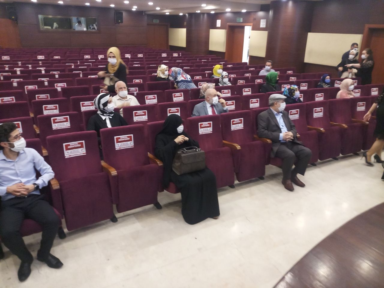 Sosyal mesafeli nikah işlemleri başladı... 6