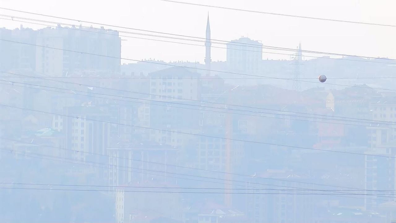 İstanbul'da normalleşmeyle beraber hava kirliliği yüzde 38 arttı 12