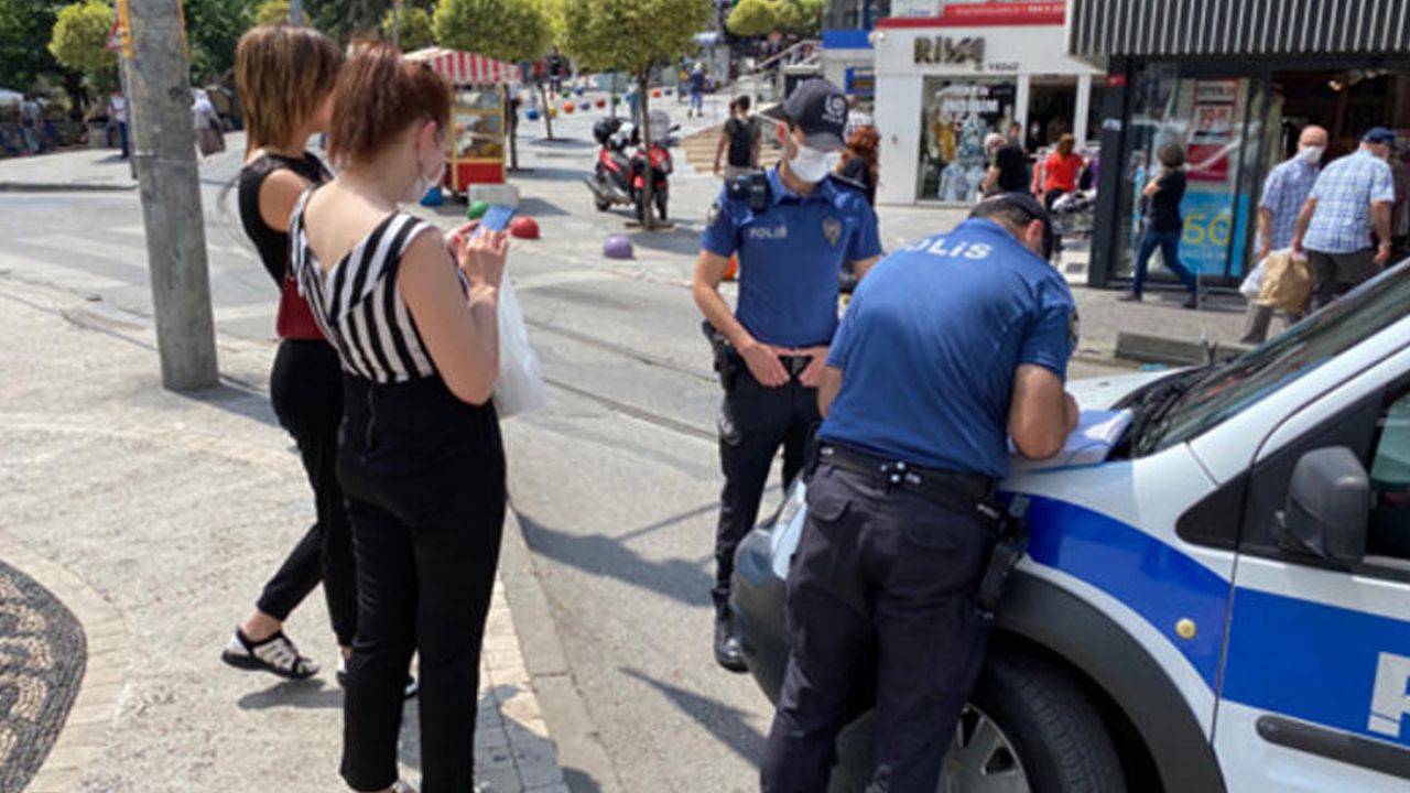 İstanbul'da maske takmayanlara ceza yağdı 9