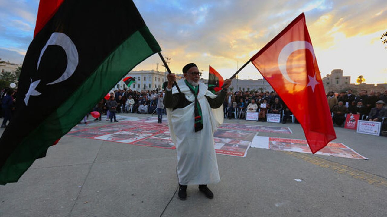TSK, Libya'da sivillerin evlerine güvenli dönüşü için mayın imha çalışmalarını sürdürüyor 19