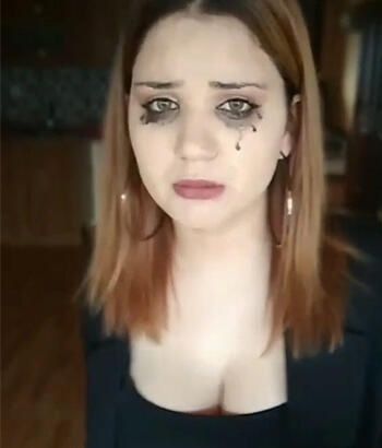 Sosyal medya fenomeni balkondan düştü 4