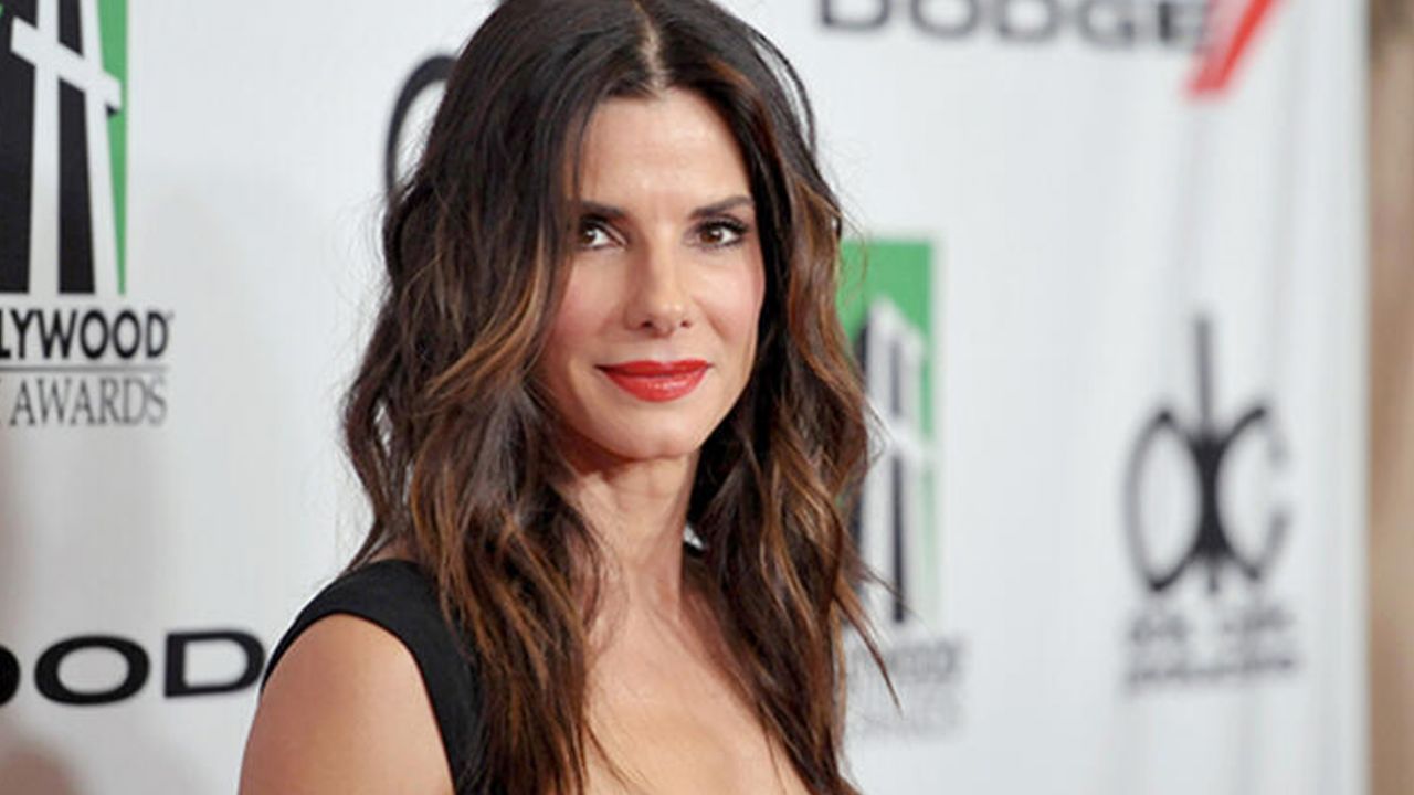 Sandra Bullock itiraf etti! Yüzüne çocuk derisi enjekte ettiriyor! 1