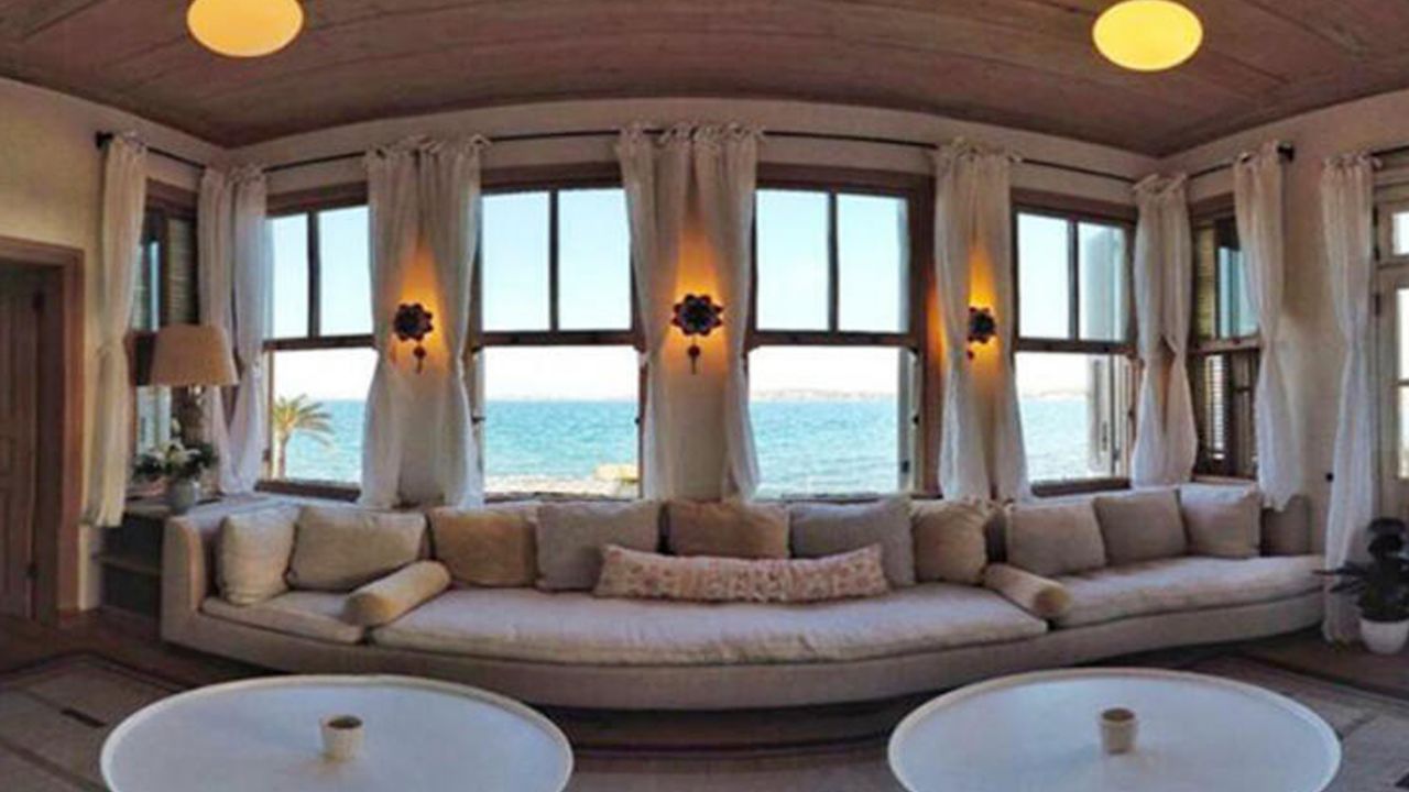 Hakan Meriçliler, Çeşme'de otel aldı 2