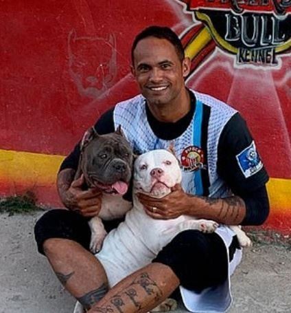 Sevgilisini öldürtüp köpeklere yedirmişti! O futbolcudan olay paylaşım! 2