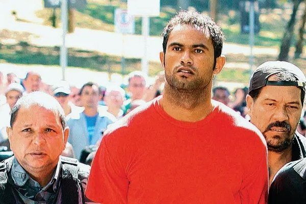 Sevgilisini öldürtüp köpeklere yedirmişti! O futbolcudan olay paylaşım! 3