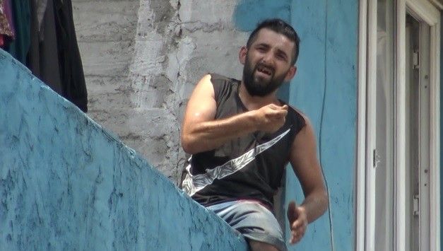 Çatıdaki psikopat dehşeti yaşattı 7