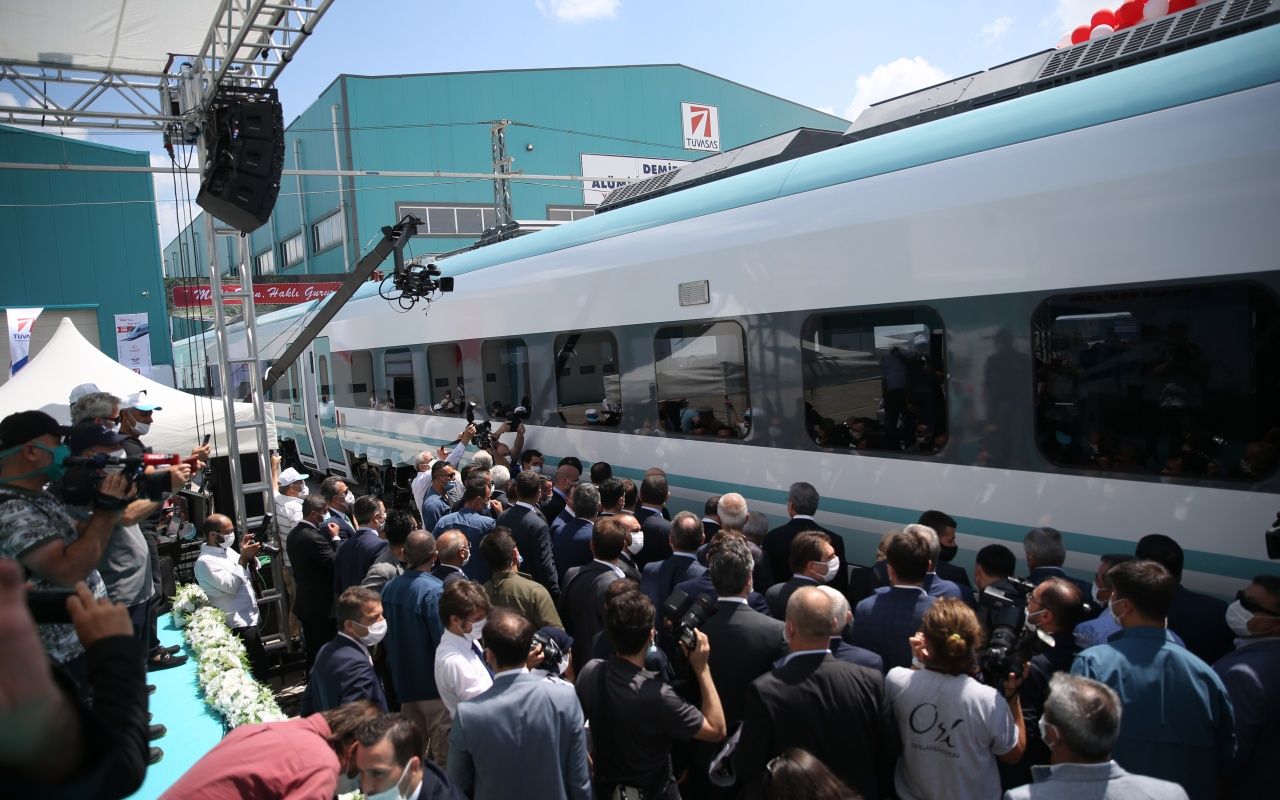 Yerli ve milli tren raylara indi! 17
