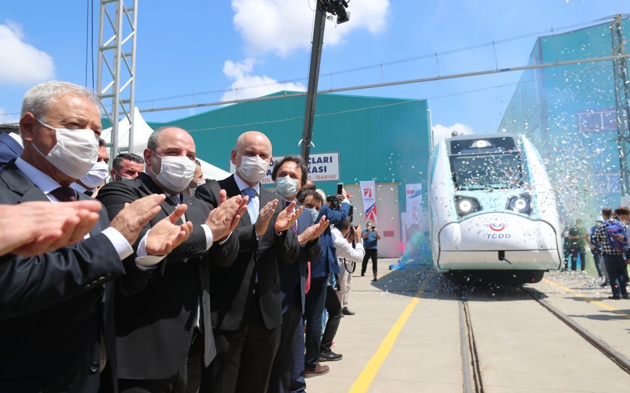 Yerli ve milli tren raylara indi! 7