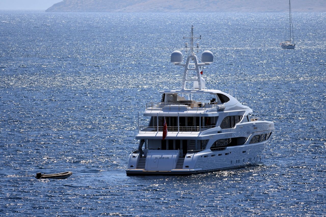 Milyon dolarlık dev yatlar Bodrum'a demirledi 5