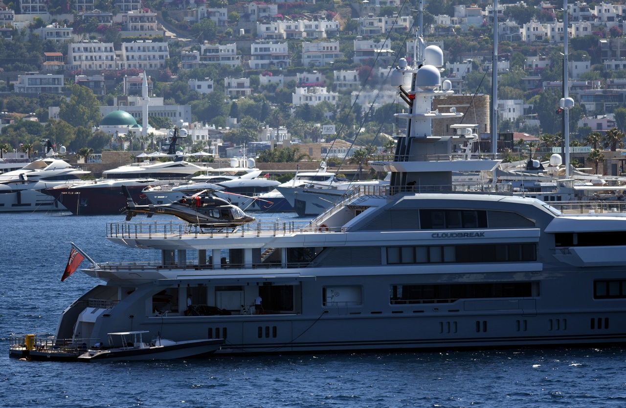 Milyon dolarlık dev yatlar Bodrum'a demirledi 11