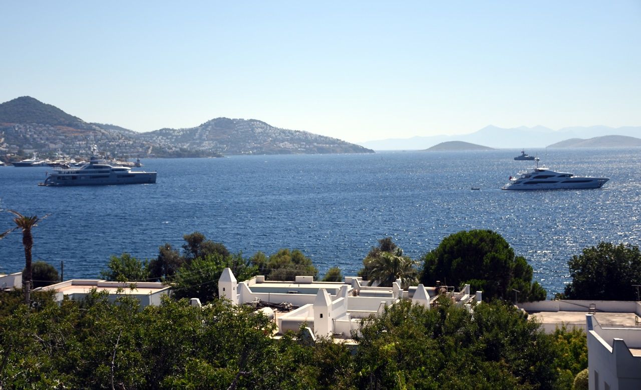 Milyon dolarlık dev yatlar Bodrum'a demirledi 12