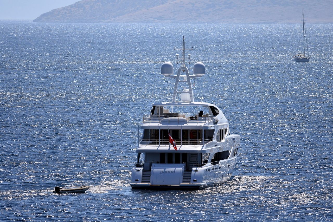Milyon dolarlık dev yatlar Bodrum'a demirledi 16