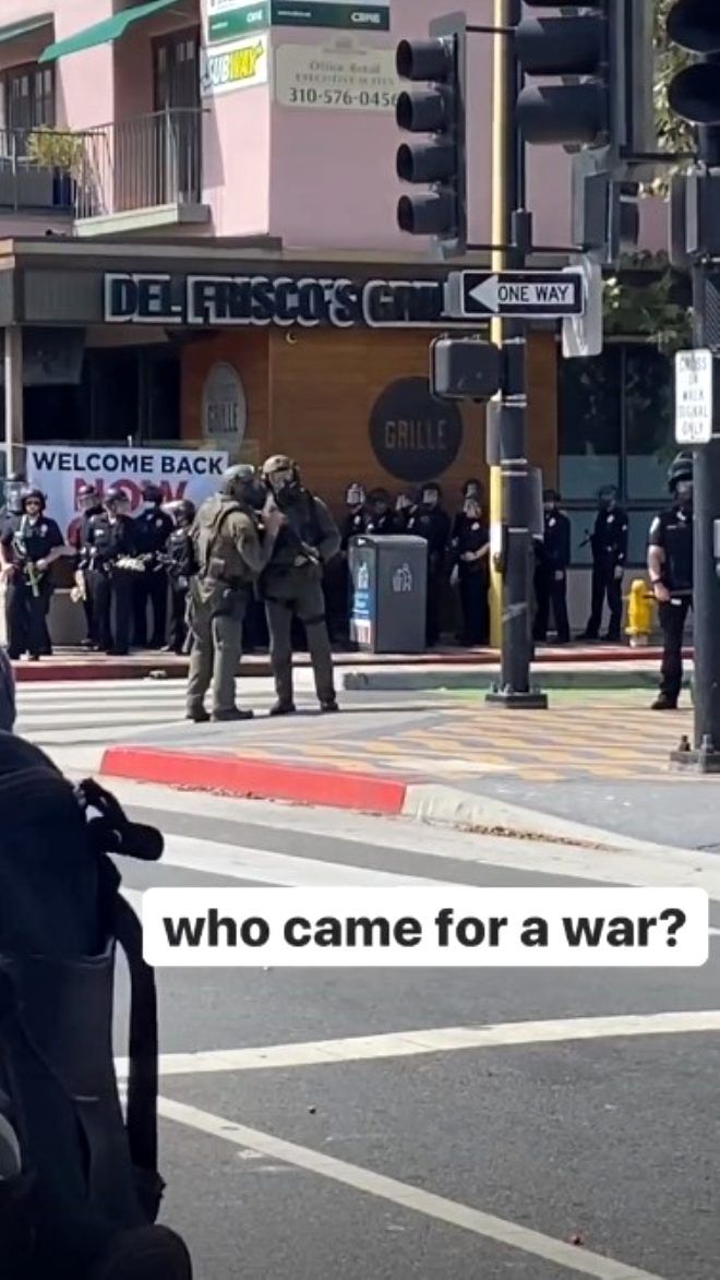 Protestolara katılan ünlü şarkıcı vuruldu 3