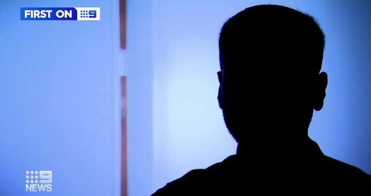 İkinci dalgayı cinsel ilişki skandalı başlattı 15