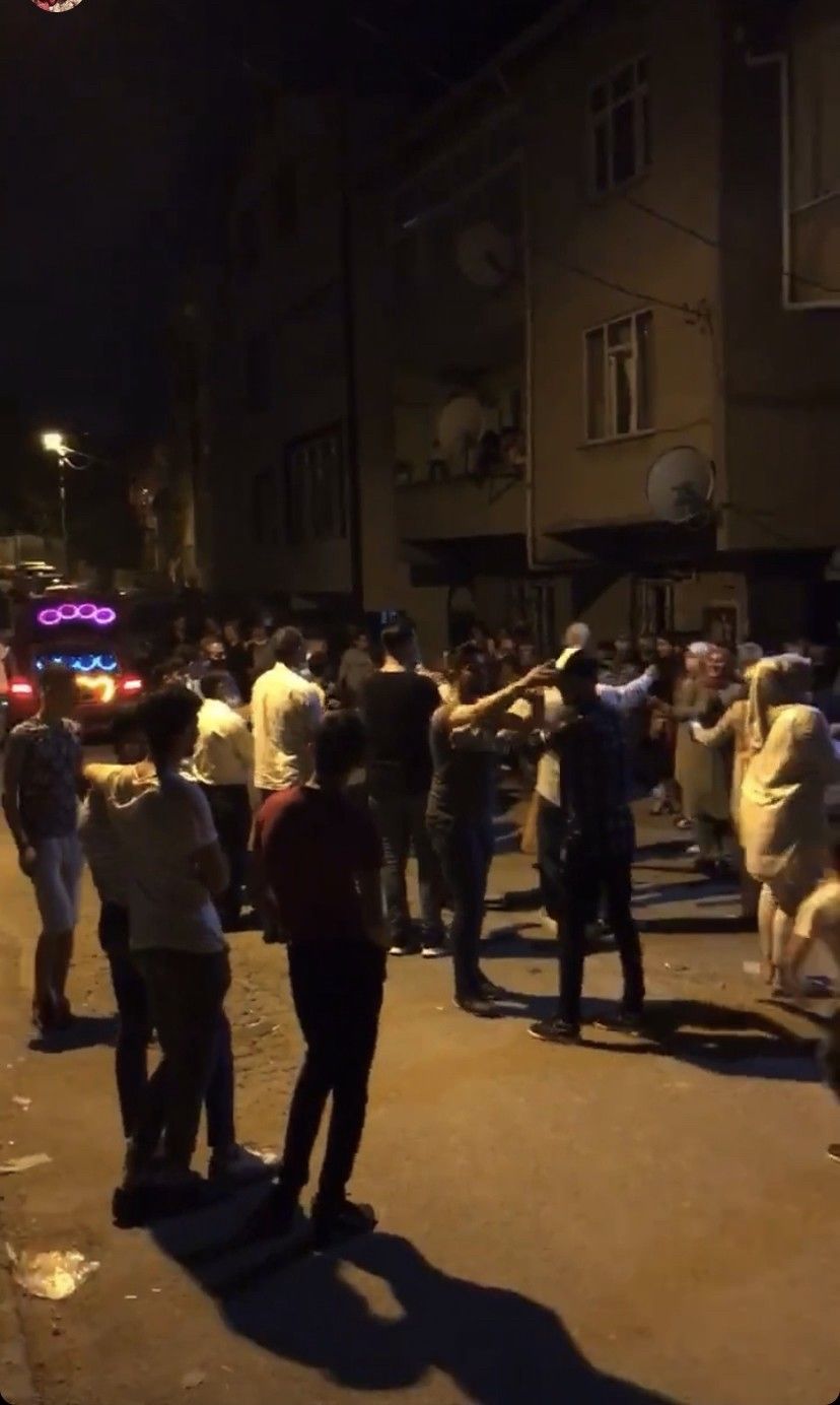 İstanbul’daki düğün eğlencelerinde inanılmaz görüntüler 6