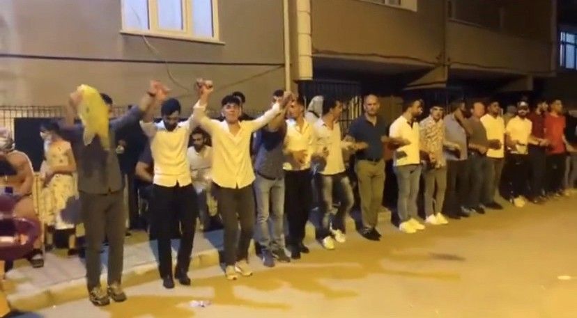 İstanbul’daki düğün eğlencelerinde inanılmaz görüntüler 4