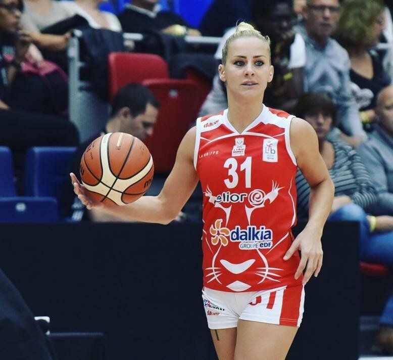 Ünlü basketbolcudan şoke eden itiraf: İlişki için transfer etti 7