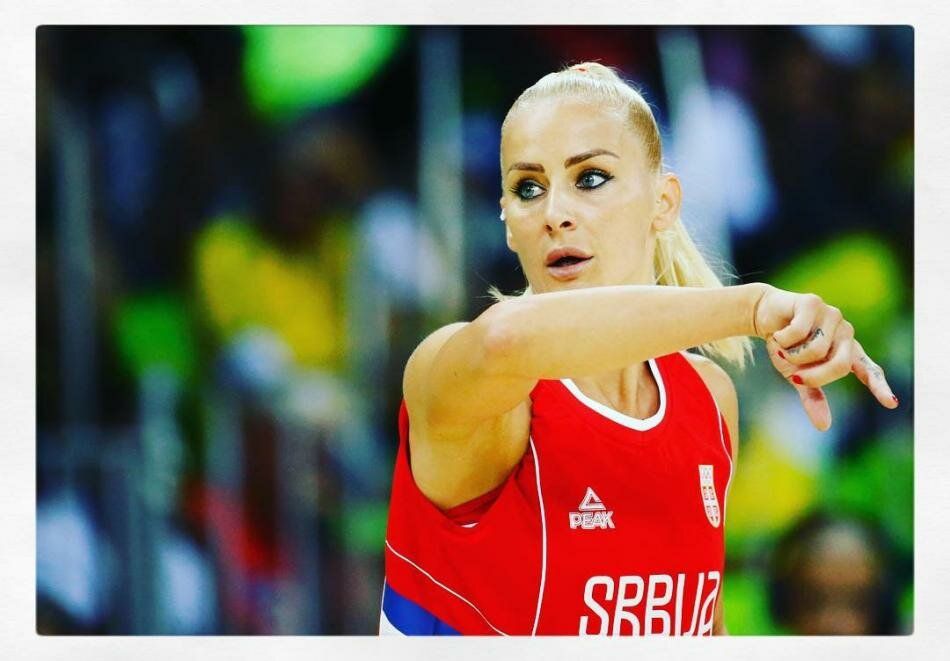 Ünlü basketbolcudan şoke eden itiraf: İlişki için transfer etti 11