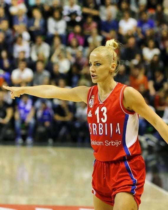 Ünlü basketbolcudan şoke eden itiraf: İlişki için transfer etti 22