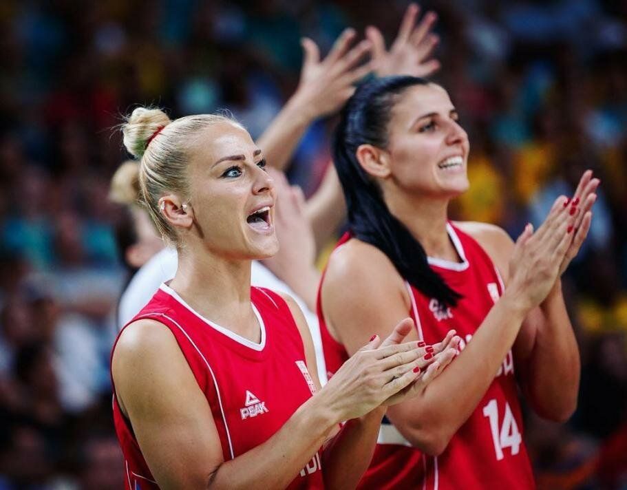 Ünlü basketbolcudan şoke eden itiraf: İlişki için transfer etti 6