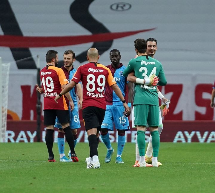 'Bu yıl Türk hakemleri için kara bir yıldır...' 5