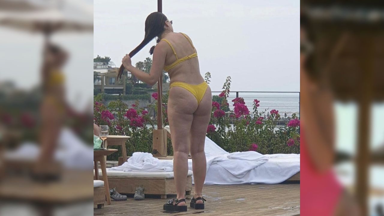Duygu Özaslan'ın bikinili hali sosyal medyayı salladı! 3