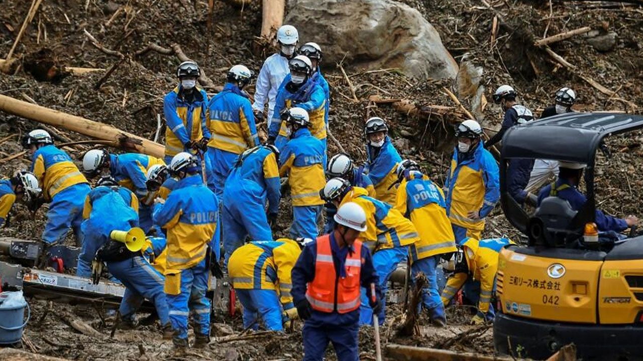 Japonya'da felaketin bilançosu ağırlaşıyor: Ölenlerin sayısı 63'e yükseldi 10