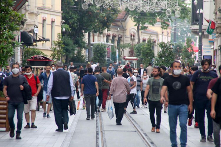 Bilim Kurulu üyesi 'Yanılgıya düştük' dedi 16