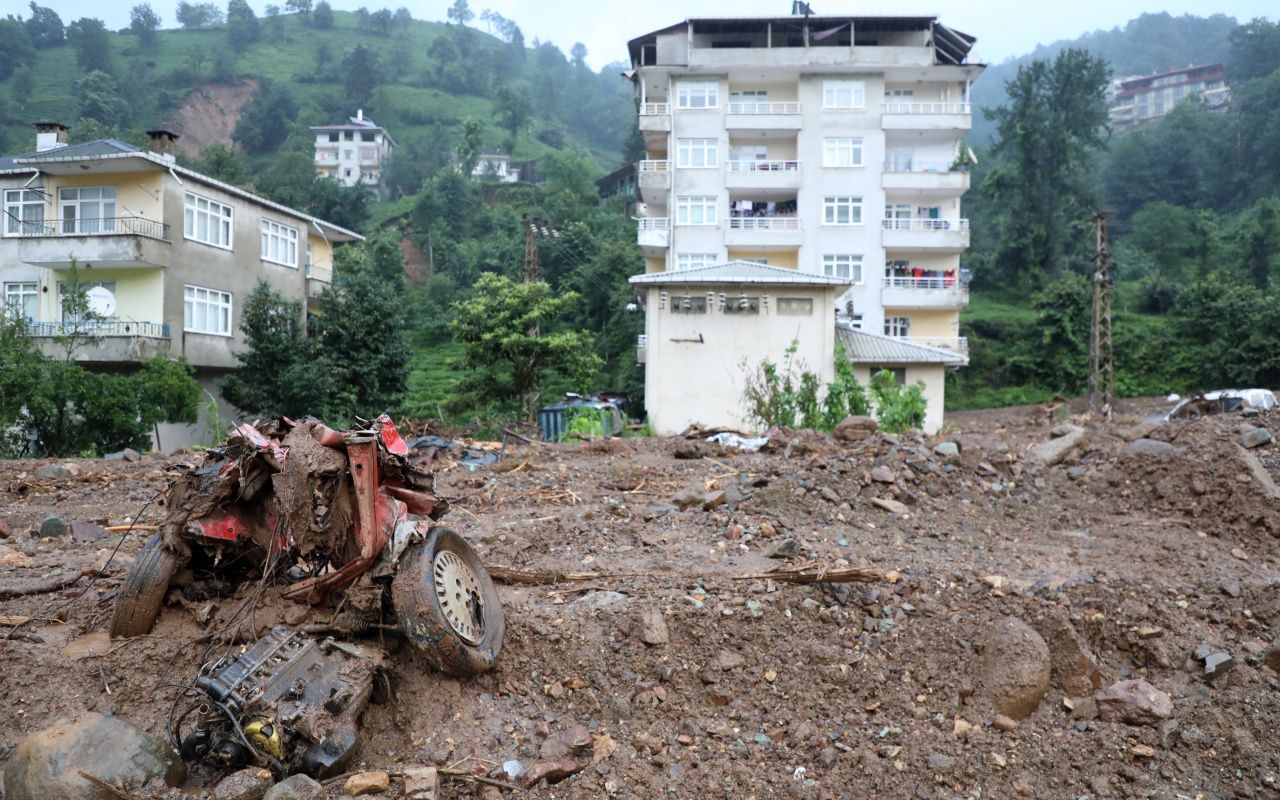 Sel ve heyelanın bilançosu ağır 5
