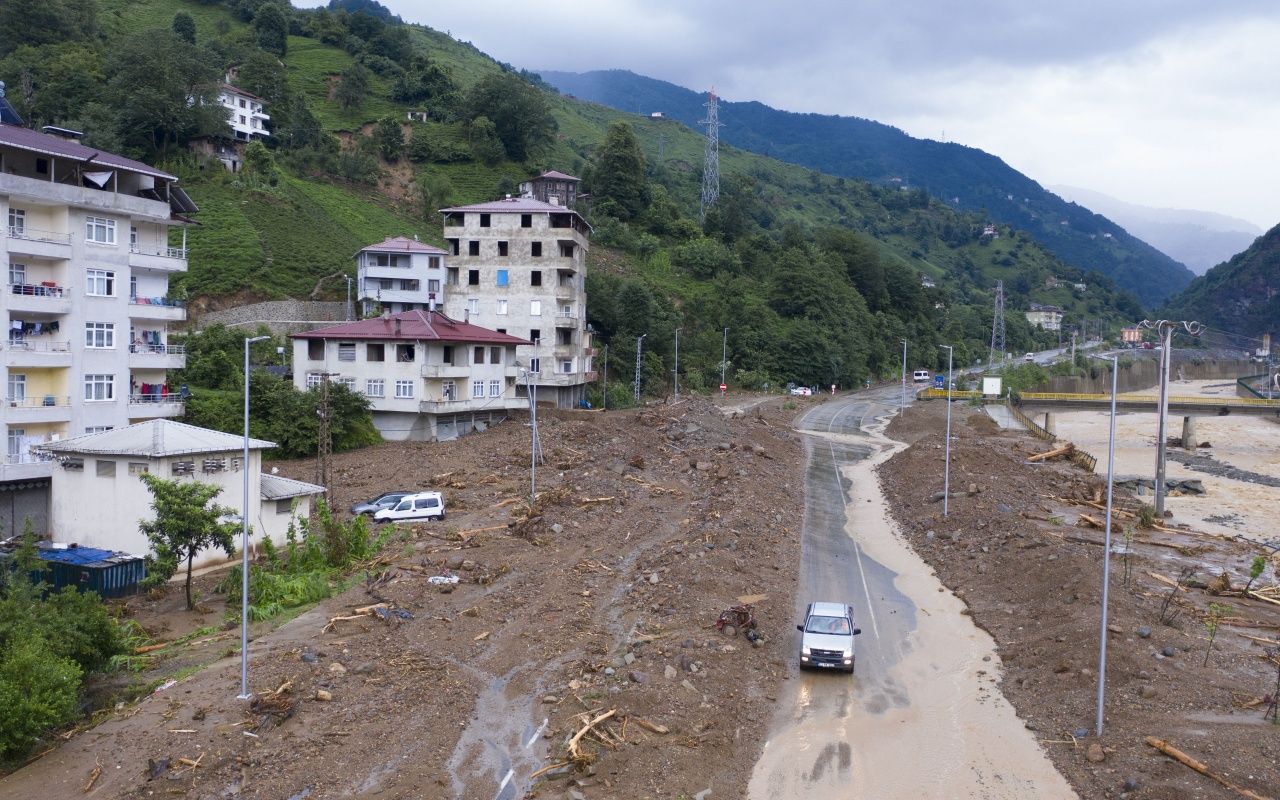 Sel ve heyelanın bilançosu ağır 41