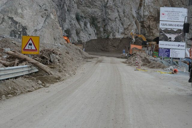 Artvin’de hasar tespit çalışmaları devam ediyor 3
