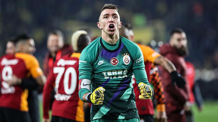 'Pandemi erken olsa Galatasaray küme düşerdi...' 8