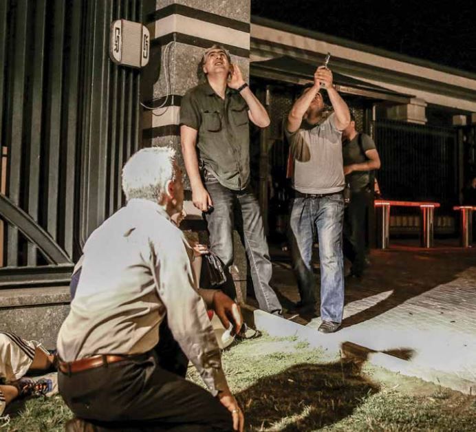 15 Temmuz'da 22 saatte dünyaya demokrasi dersi verdik 4