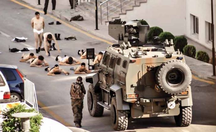 15 Temmuz'da 22 saatte dünyaya demokrasi dersi verdik 17