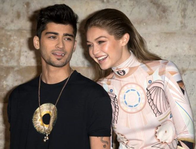 Güzel model Gigi Hadid canlı yayında karnını gösterdi! 2